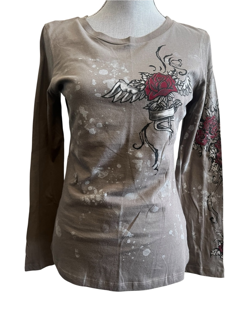 Love Junkie Gray Long Sleeve Shirt With Red Roses Graphic Design Size Medium